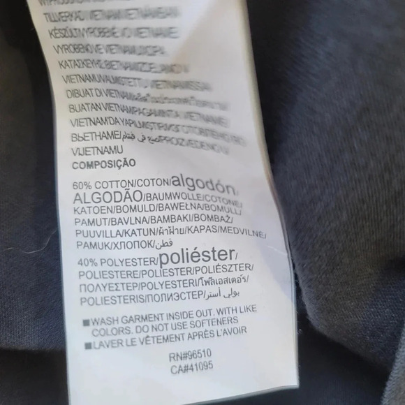 NWT Under Armour Women's Graphic Big Logo The Classic Tee Stretch sz Small S - Picture 9 of 12